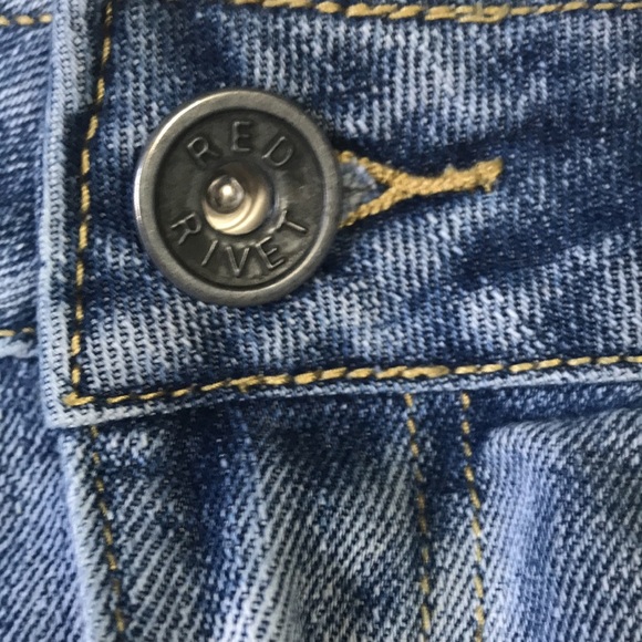 ❤️(43) Awesome stretchy blue jean shorts by Red Rivet. Wonderful cond! Size 7 - Picture 5 of 8